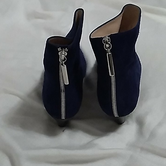 Stuart Weitzman Suede Boots - Picture 3 of 10